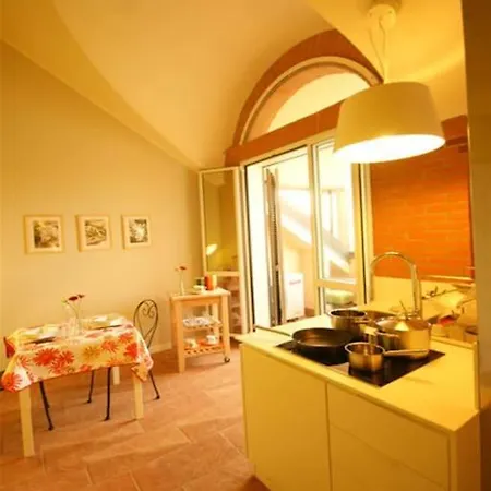 Sinfonia Tintoretto 2-room-flat *